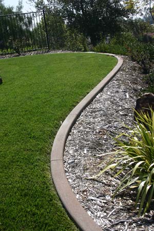 curbs around landscaping carlsbad Ca